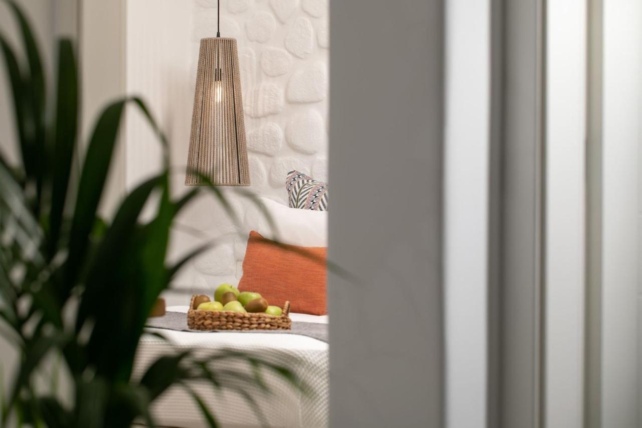 Kamvas Deluxe Apartments Naxos City エクステリア 写真