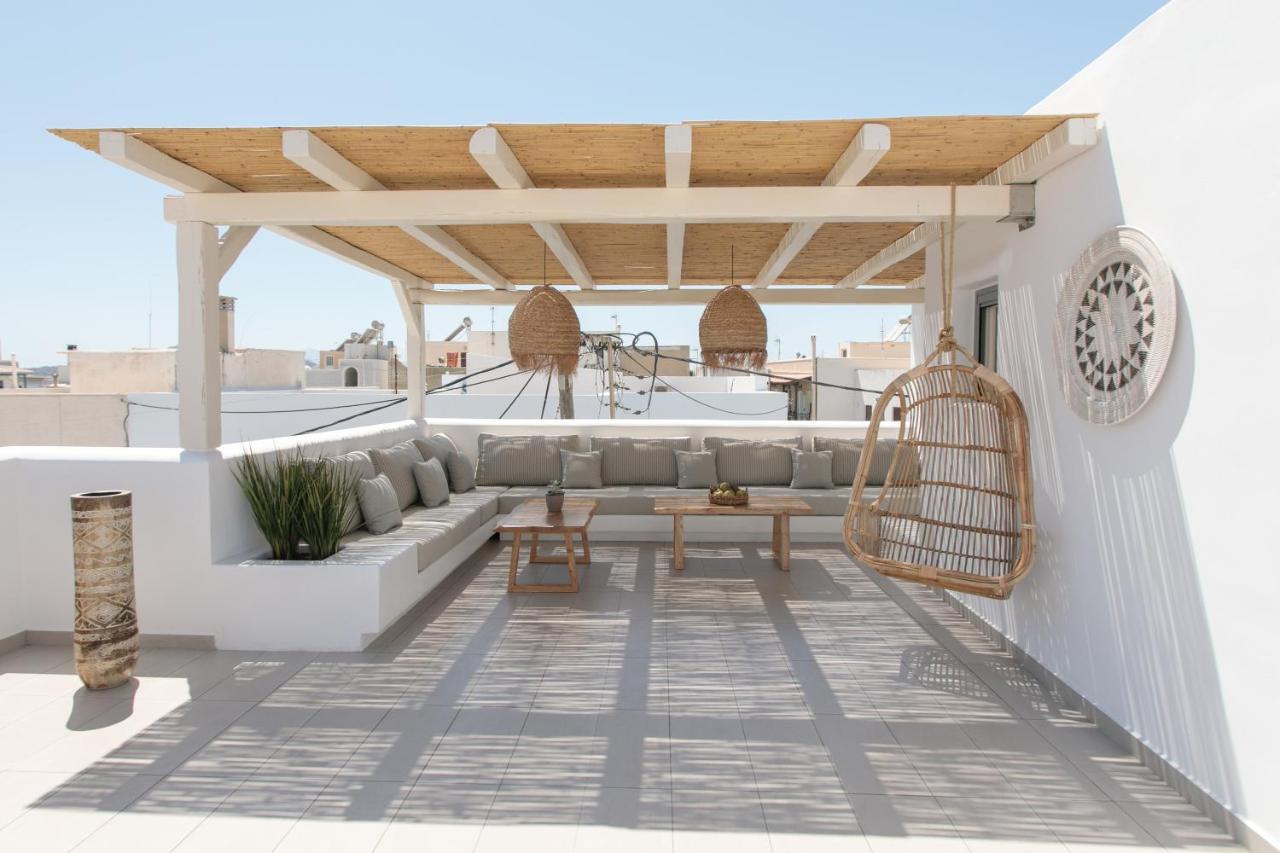 Kamvas Deluxe Apartments Naxos City エクステリア 写真